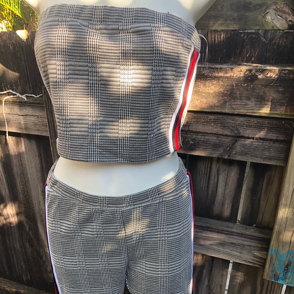 New with tags med small two piece set
